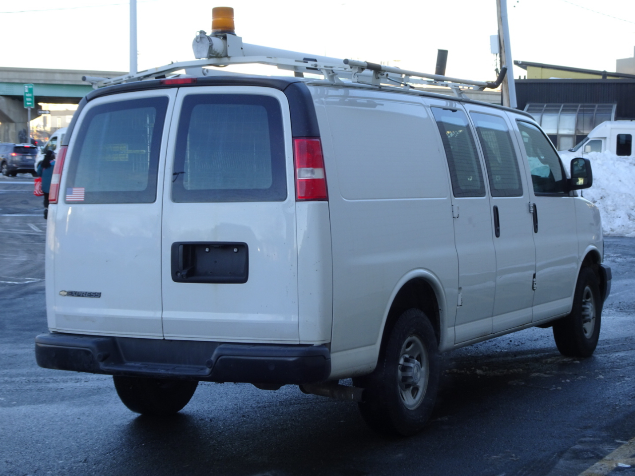 Chevrolet Express Cargo Van RWD 2500 135" 2018