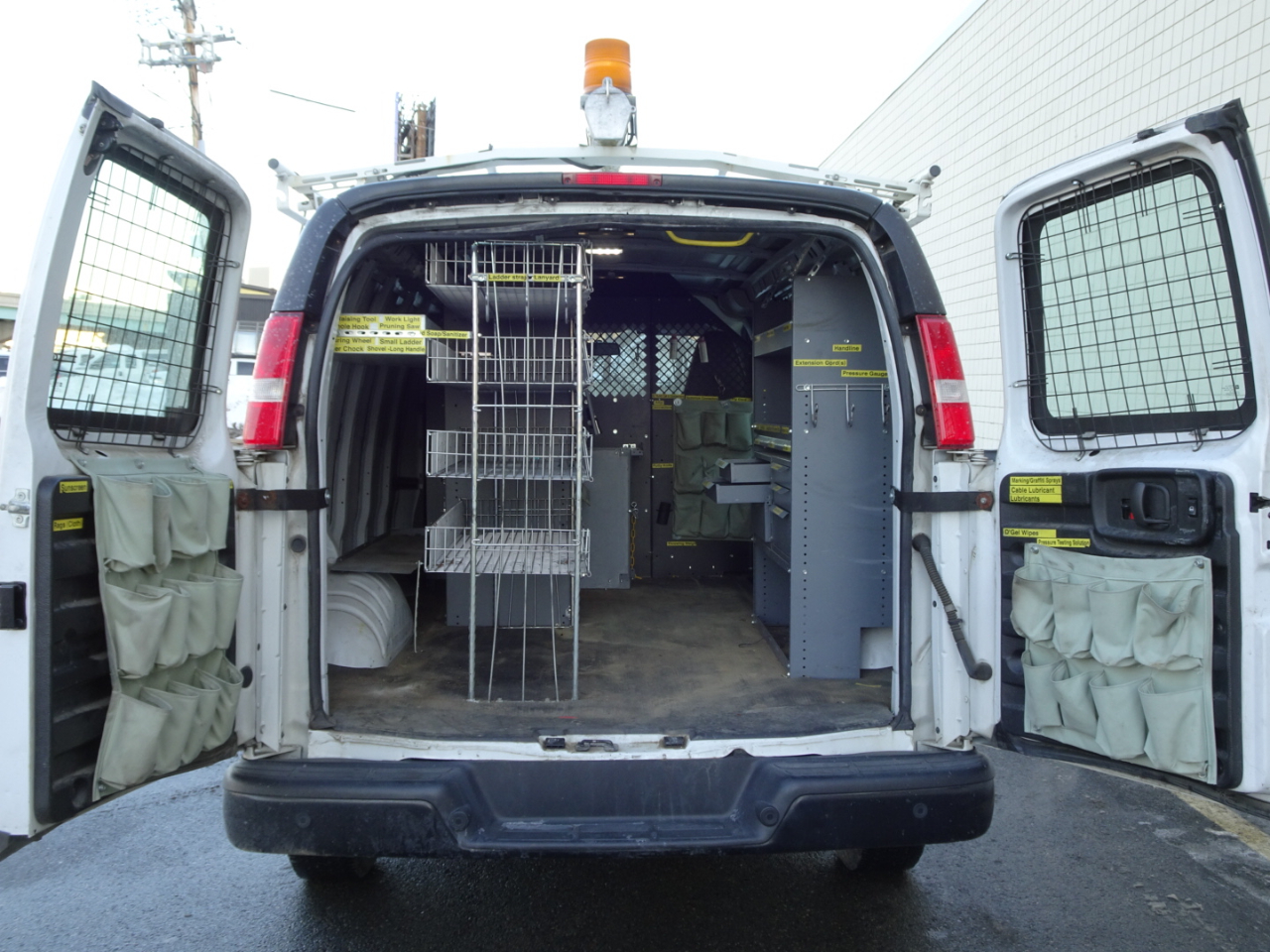 Chevrolet Express Cargo Van RWD 2500 135" 2018