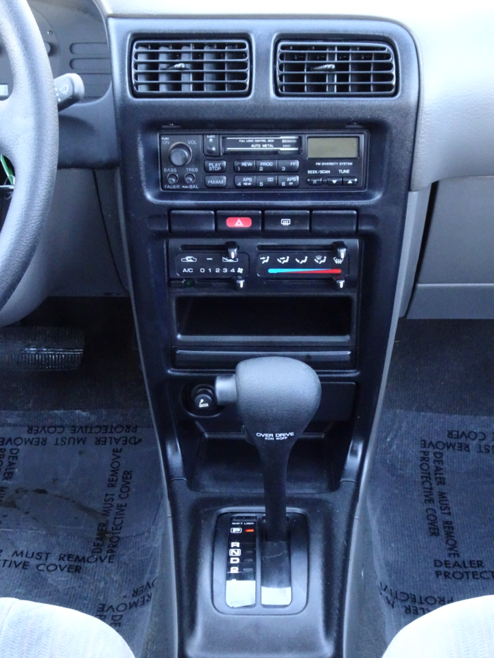 Nissan Sentra 4dr Limited Edition Auto 1994