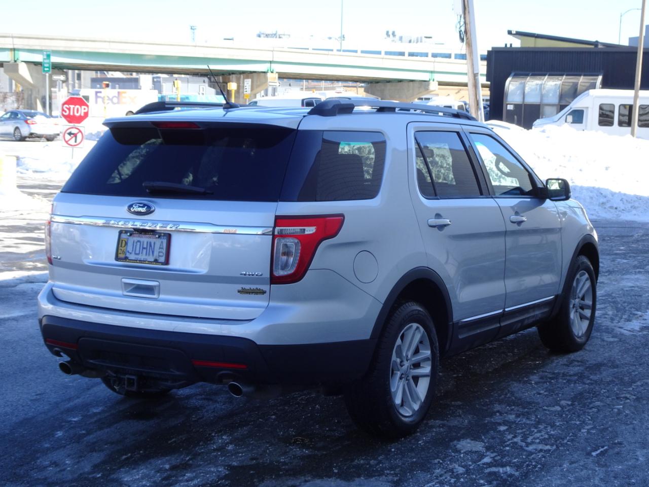 Ford Explorer 4WD 4dr XLT 2013