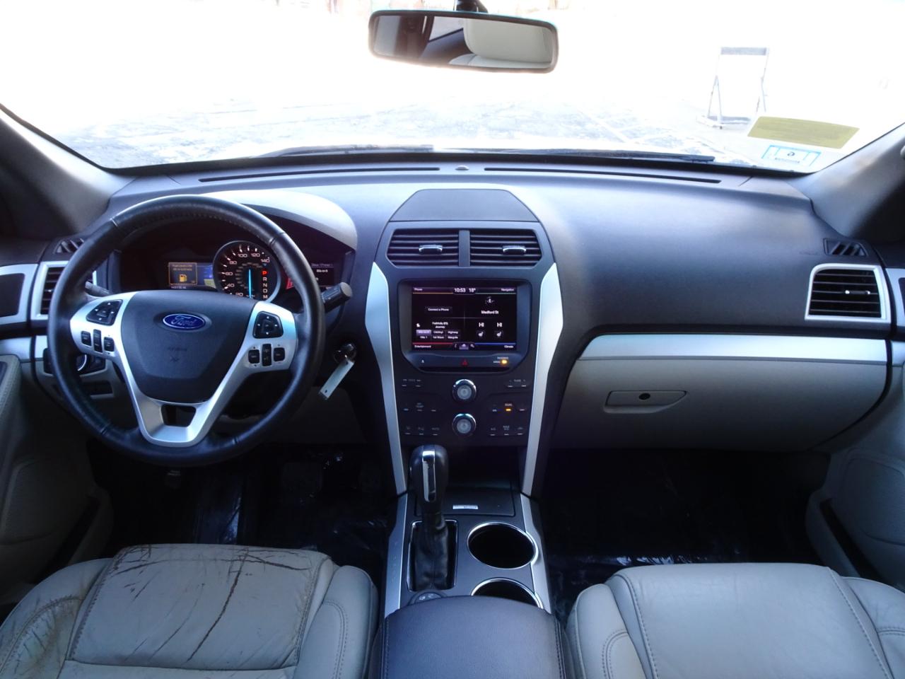 Ford Explorer 4WD 4dr XLT 2013