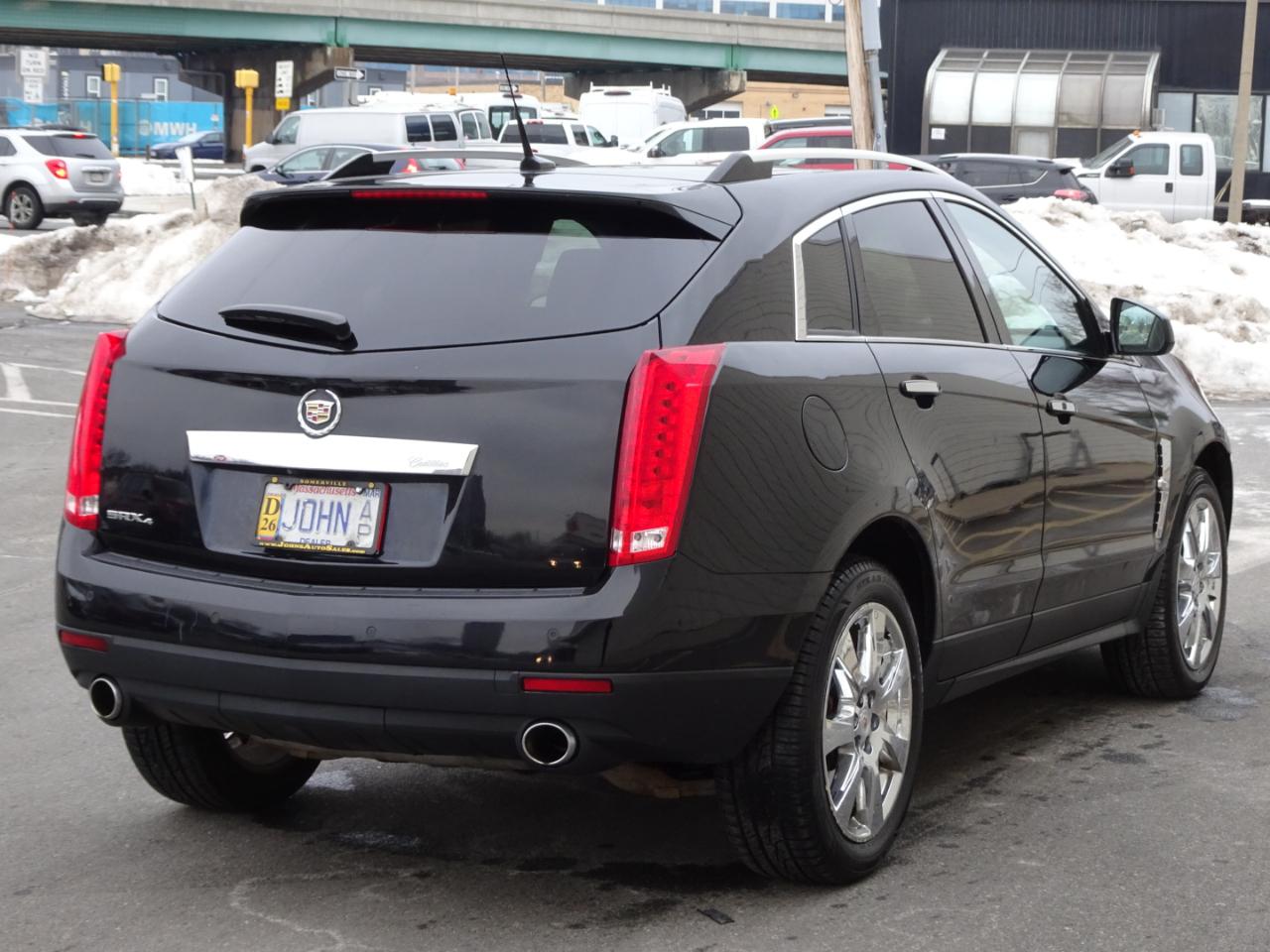 Cadillac SRX AWD 4dr Performance Collection 2011