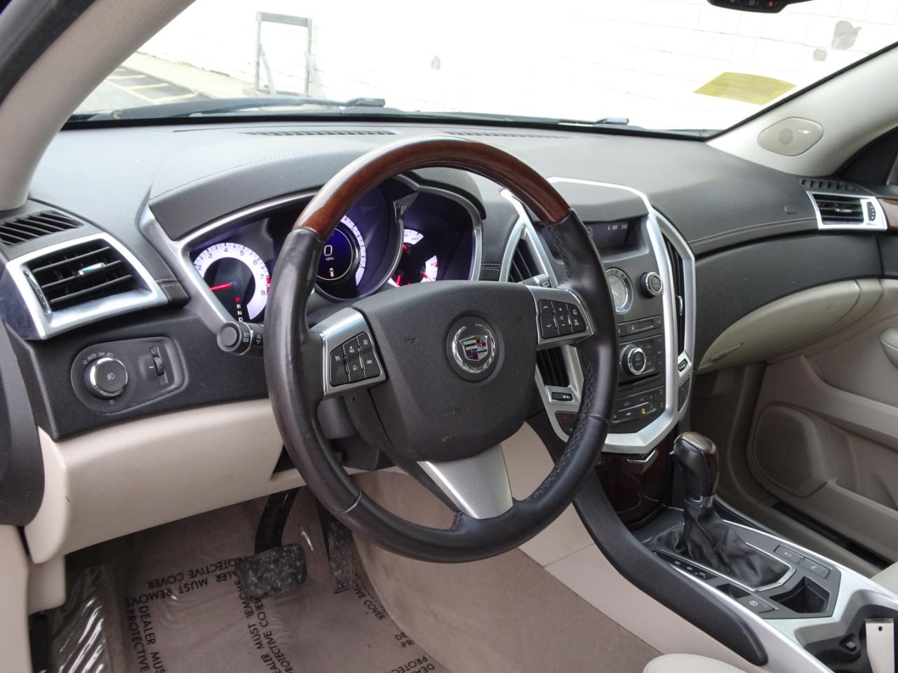 Cadillac SRX AWD 4dr Performance Collection 2011