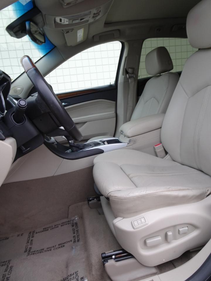 Cadillac SRX AWD 4dr Performance Collection 2011