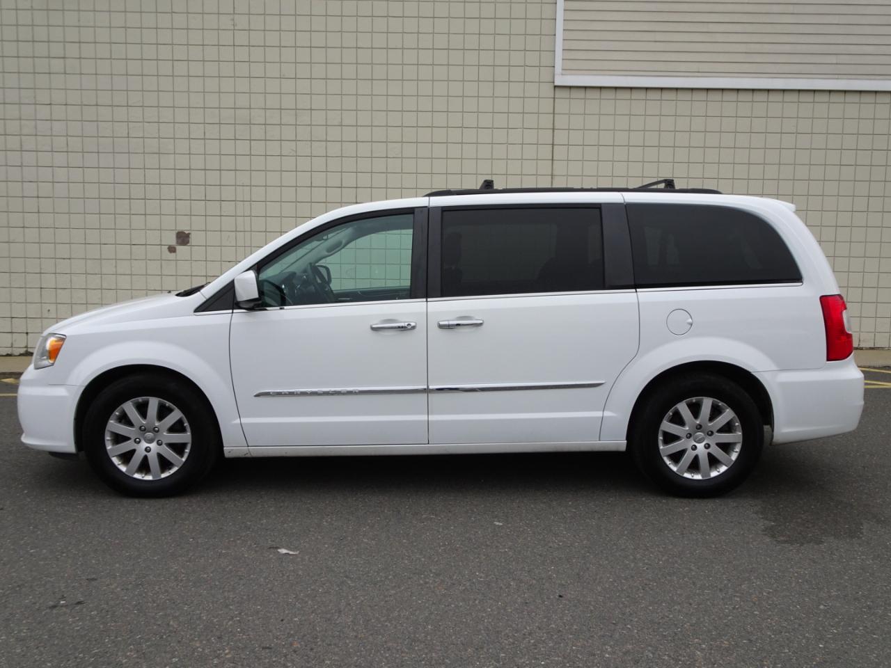 Chrysler Town & Country 4dr Wgn Touring 2016