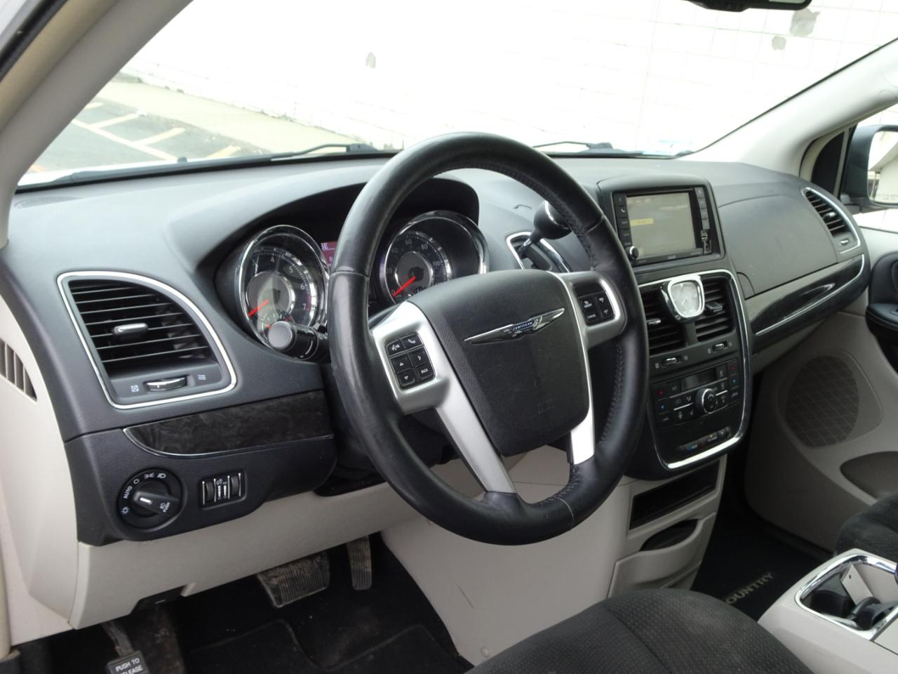 Chrysler Town & Country 4dr Wgn Touring 2016