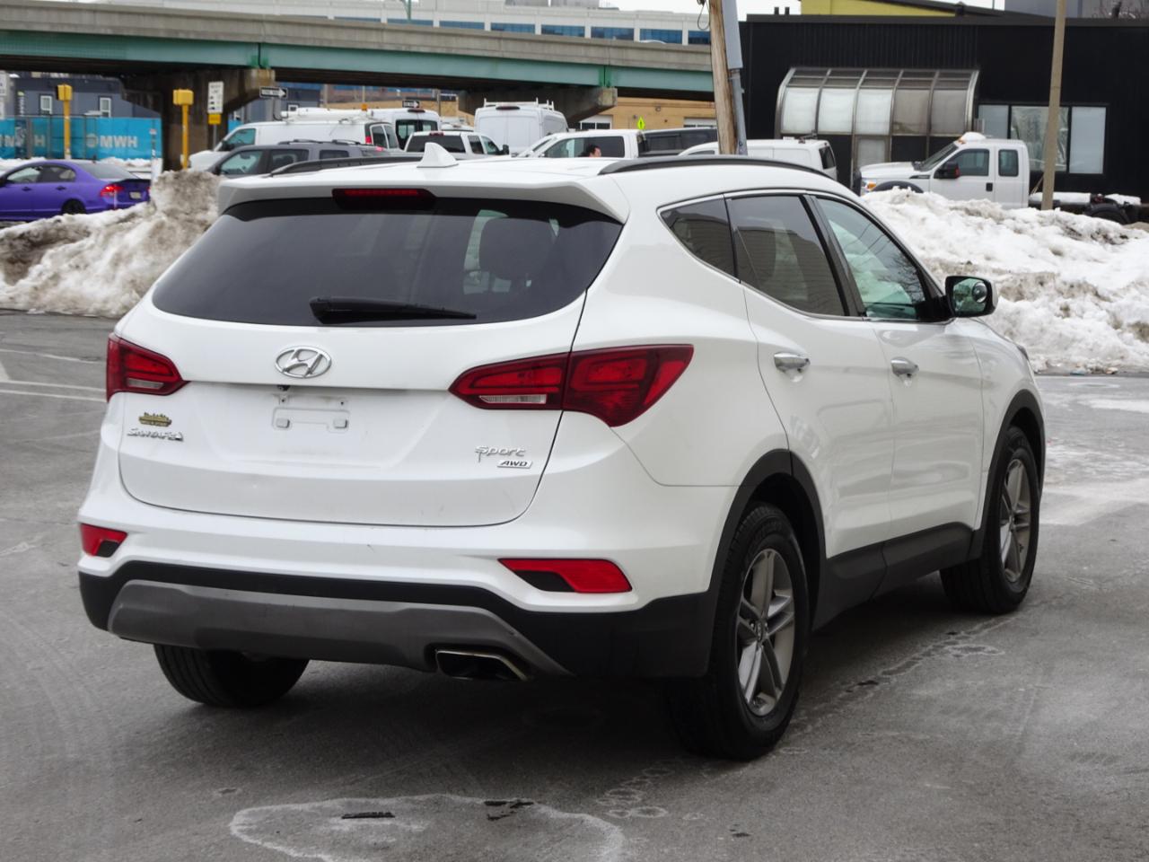 Hyundai Santa Fe Sport 2.4L Auto AWD 2017