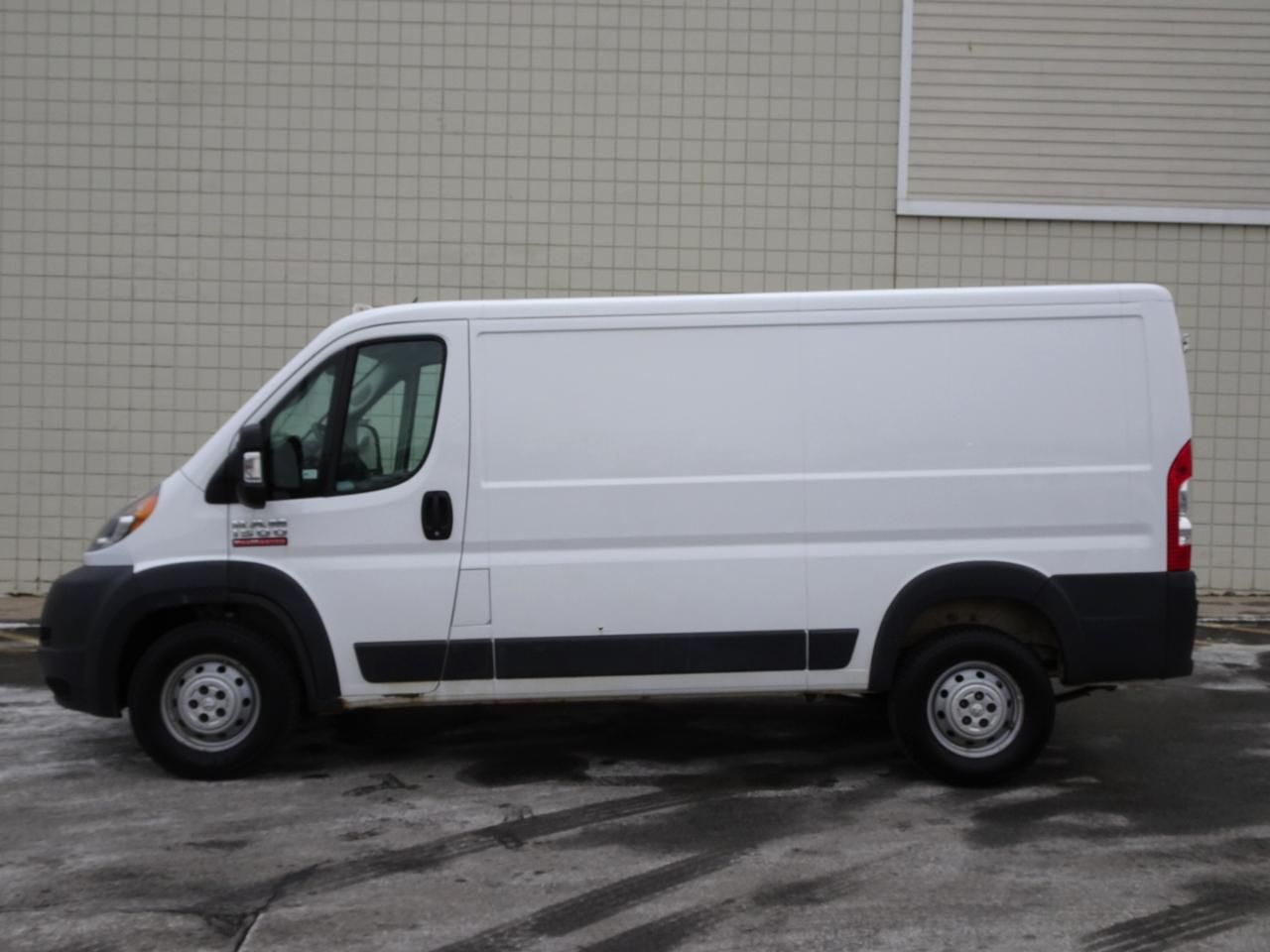 RAM ProMaster Cargo Van 1500 Low Roof 136" WB 2017