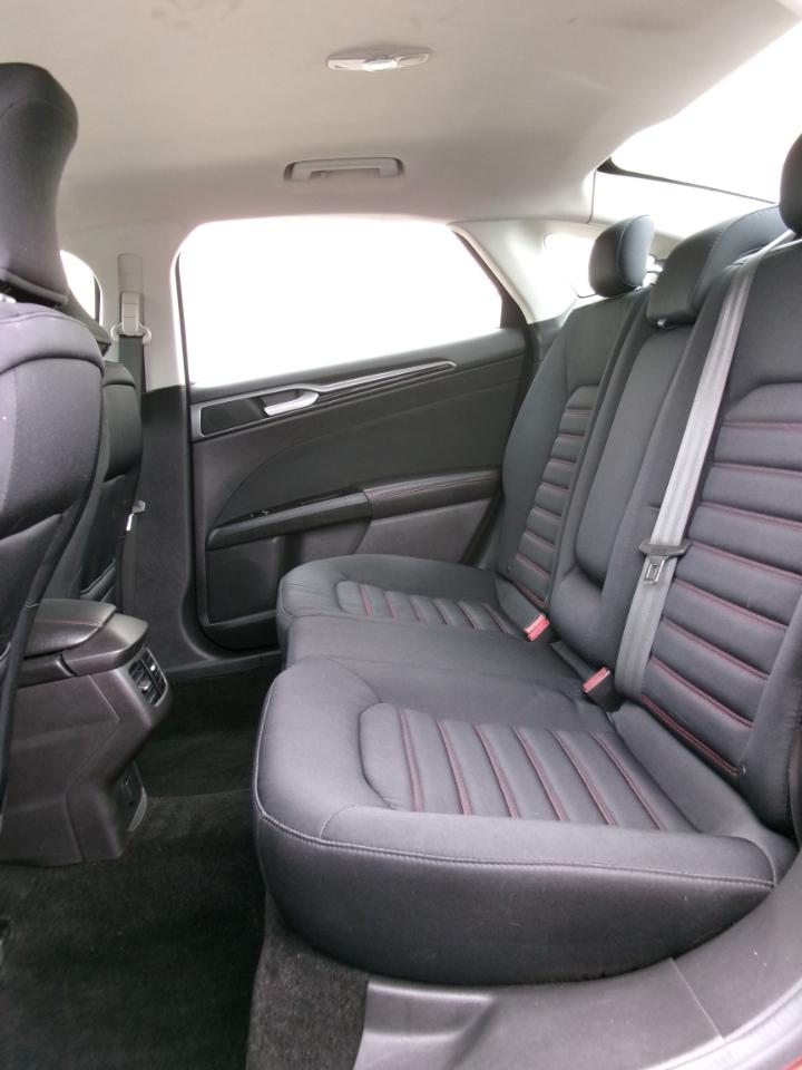 Ford Fusion 4dr Sdn SE FWD 2016