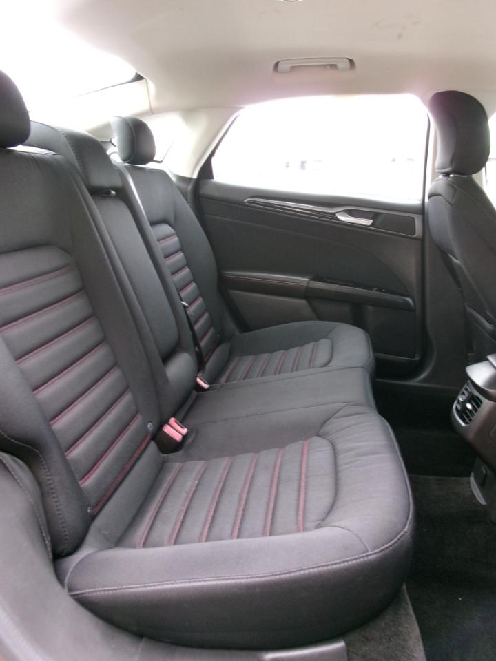 Ford Fusion 4dr Sdn SE FWD 2016