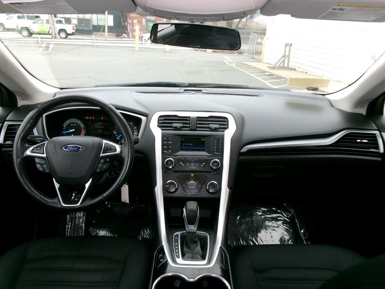 Ford Fusion 4dr Sdn SE FWD 2016