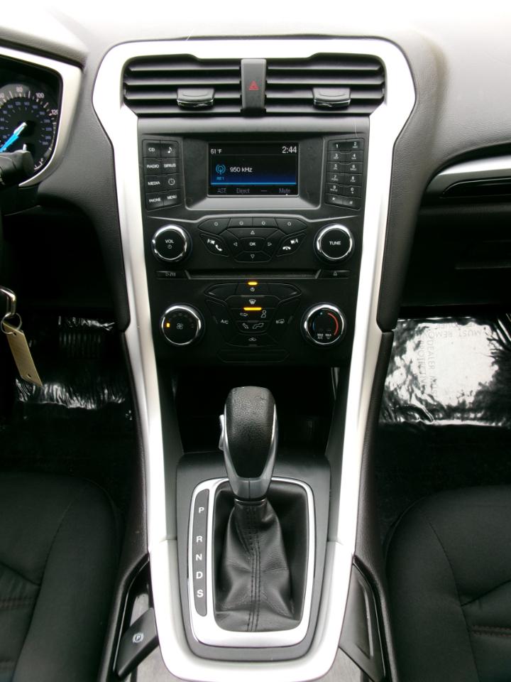 Ford Fusion 4dr Sdn SE FWD 2016