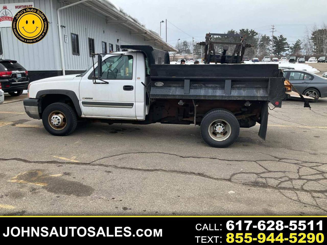 2004 Chevrolet Silverado 3500 Reg Cab 137.0" WB, 60.4" CA 4WD WT