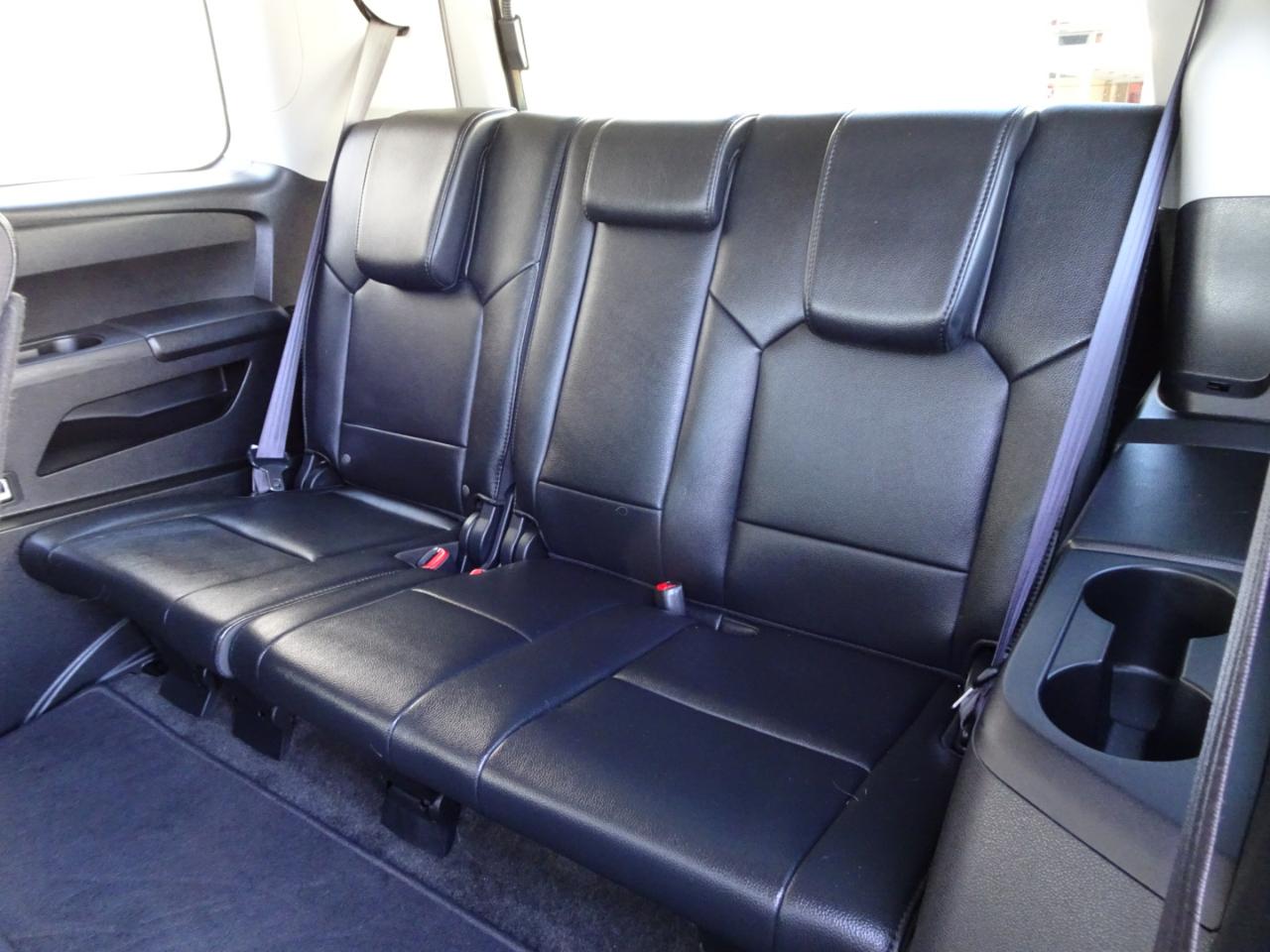 Honda Pilot 4WD 4dr Touring w/RES & Navi 2012