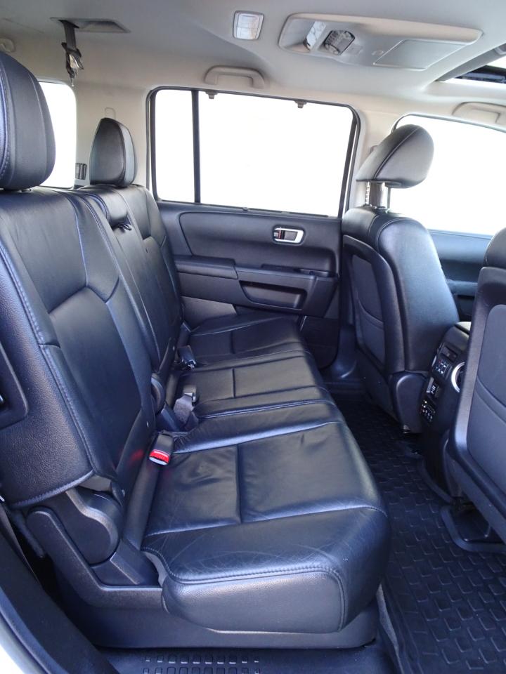 Honda Pilot 4WD 4dr Touring w/RES & Navi 2012