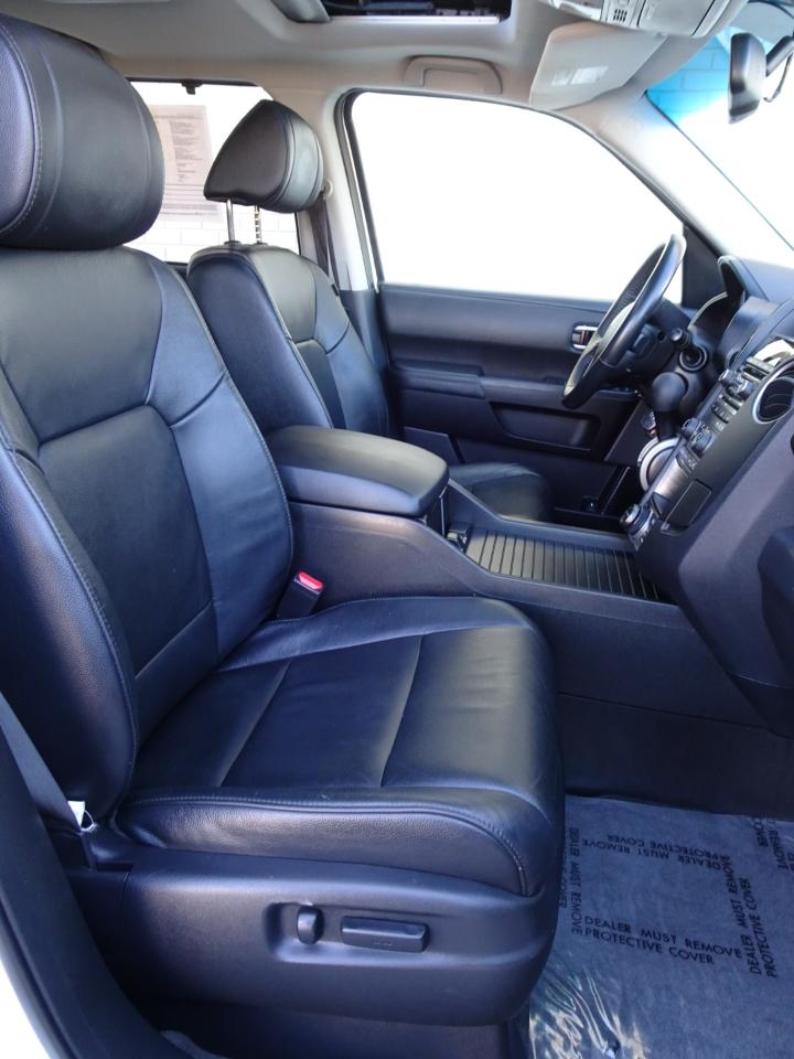 Honda Pilot 4WD 4dr Touring w/RES & Navi 2012