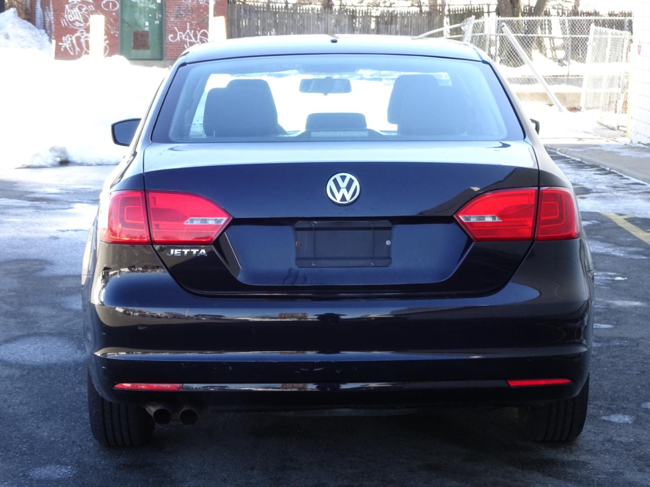 Volkswagen Jetta Sedan 4dr Auto S w/Sunroof 2013