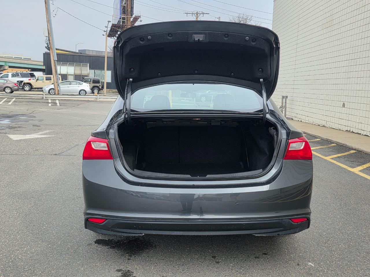 Chevrolet Malibu 4dr Sdn LS w/1LS 2017