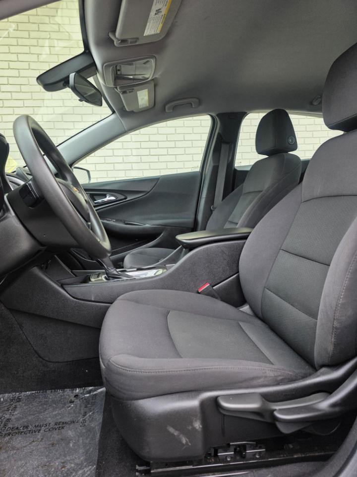 Chevrolet Malibu 4dr Sdn LS w/1LS 2017