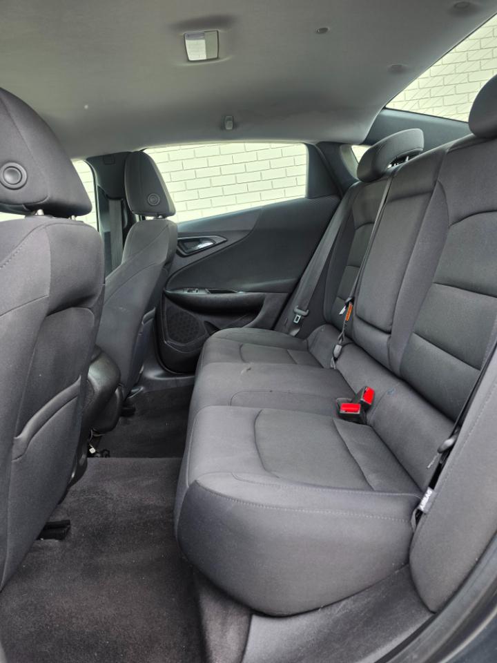 Chevrolet Malibu 4dr Sdn LS w/1LS 2017