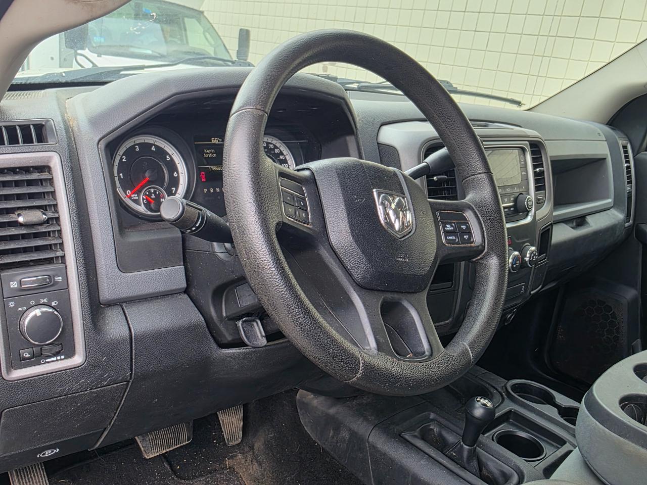 RAM 2500 4WD Crew Cab 149" Tradesman 2013