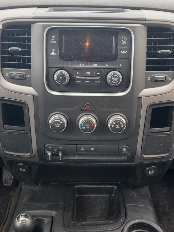 RAM 2500 4WD Crew Cab 149" Tradesman 2013