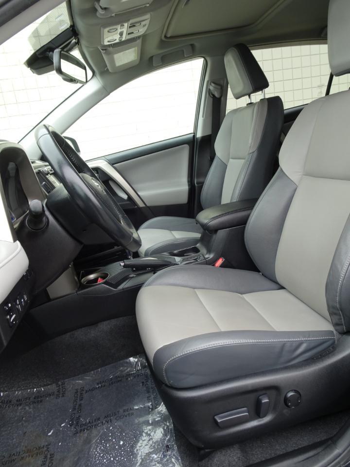 Toyota RAV4 AWD 4dr Limited (Natl) 2015