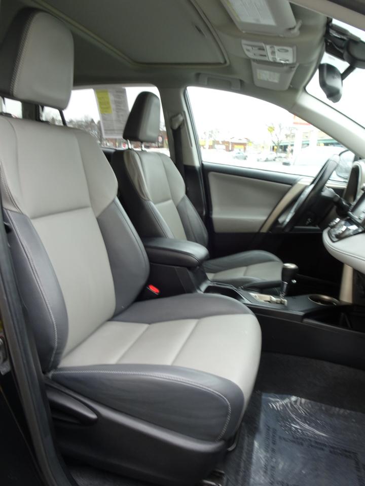 Toyota RAV4 AWD 4dr Limited (Natl) 2015