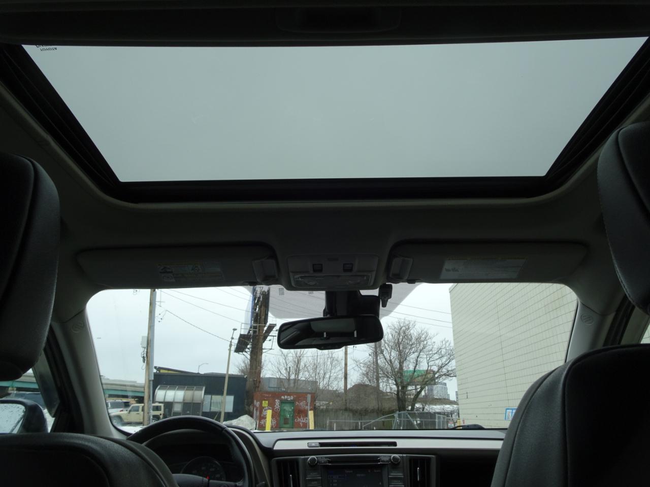 Toyota RAV4 AWD 4dr Limited (Natl) 2015