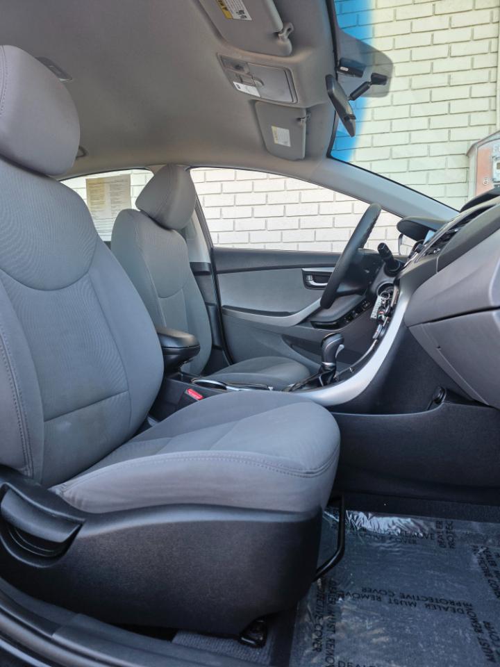 Hyundai Elantra 4dr Sdn Auto SE (Alabama Plant) 2014