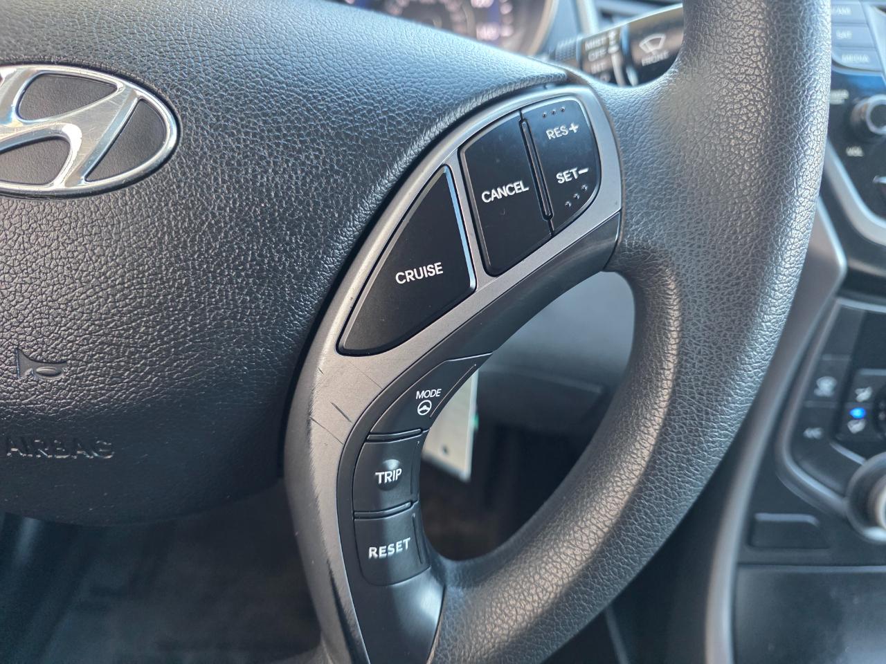 Hyundai Elantra 4dr Sdn Auto SE (Alabama Plant) 2014