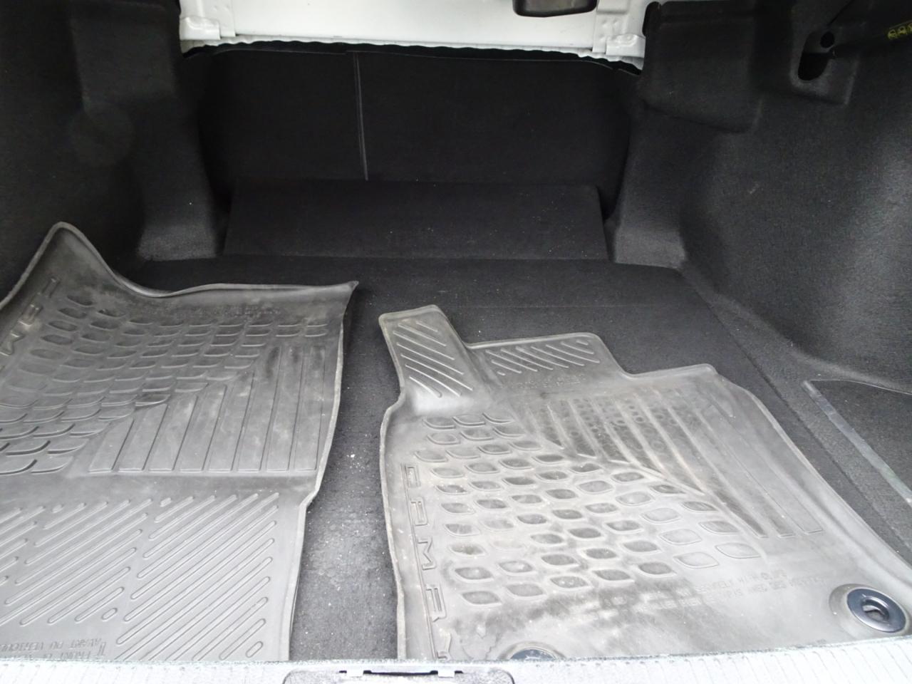 Toyota Camry Hybrid LE CVT (Natl) 2022