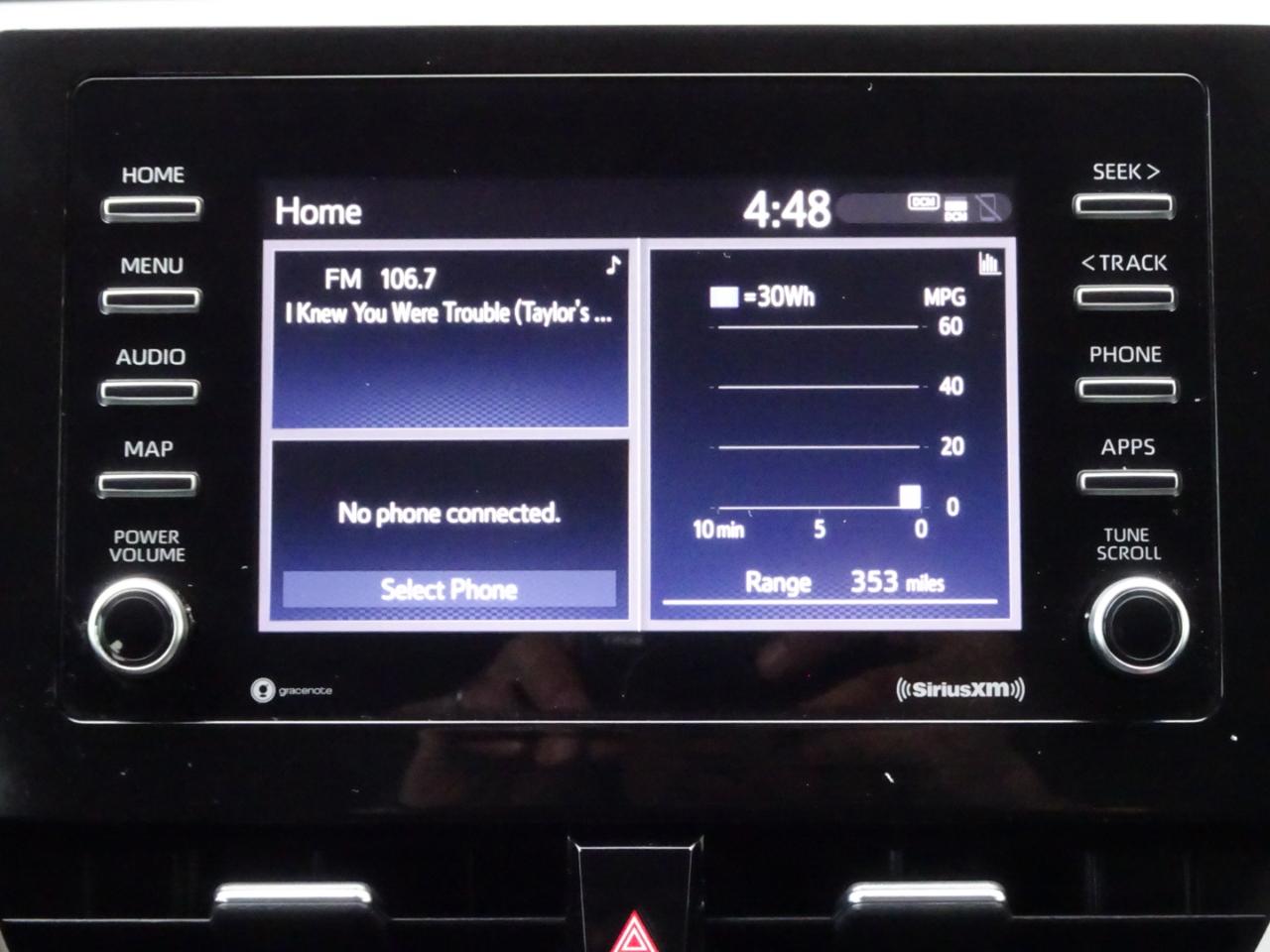 Toyota Camry Hybrid LE CVT (Natl) 2022