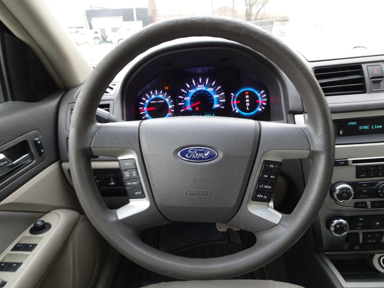 Ford Fusion 4dr Sdn SE FWD 2012