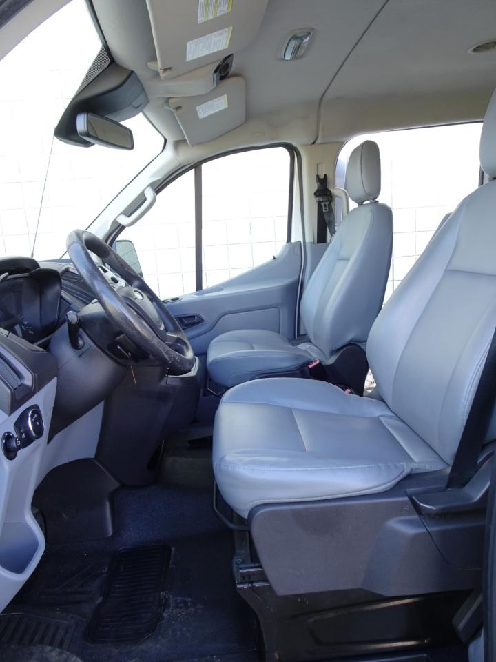 Ford Transit Wagon T-350 148" Low Roof XLT Swing-Out RH Dr 2016