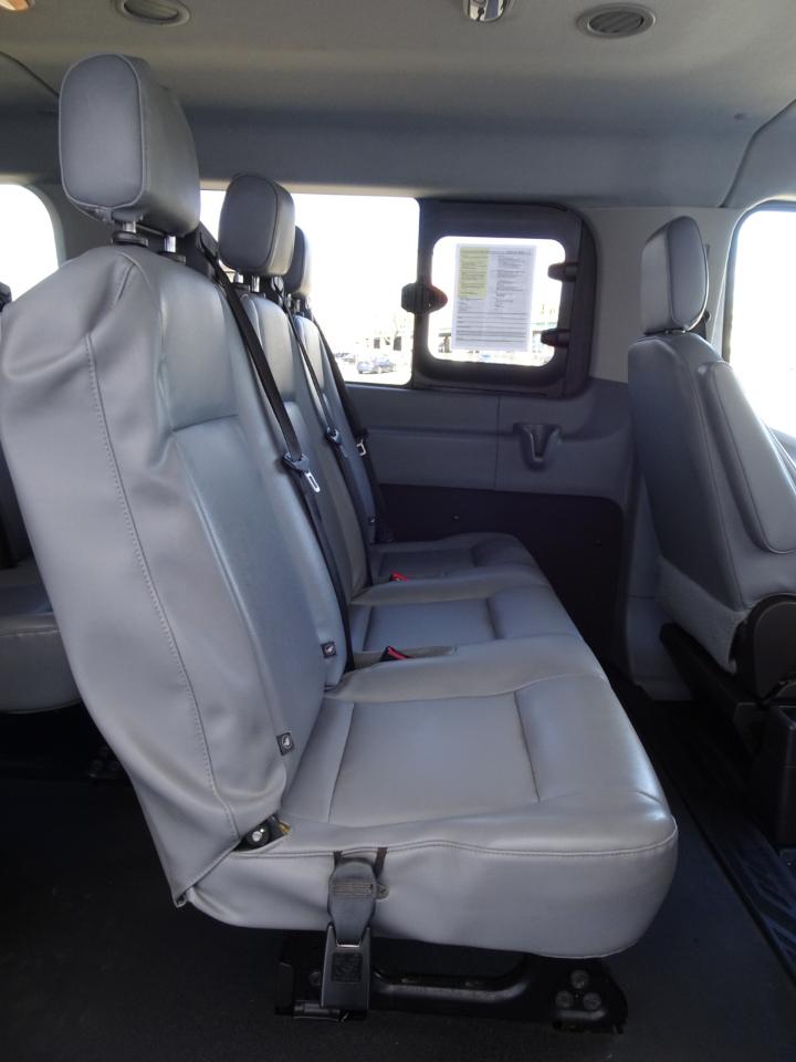 Ford Transit Wagon T-350 148" Low Roof XLT Swing-Out RH Dr 2016