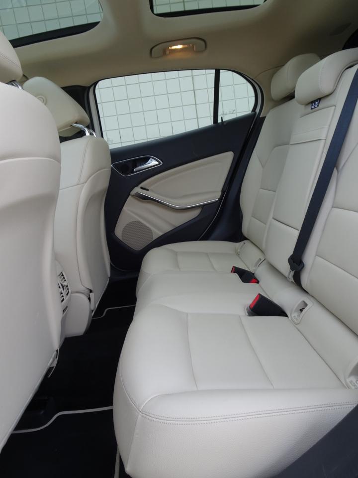 Mercedes-Benz GLA GLA 250 4MATIC SUV 2019