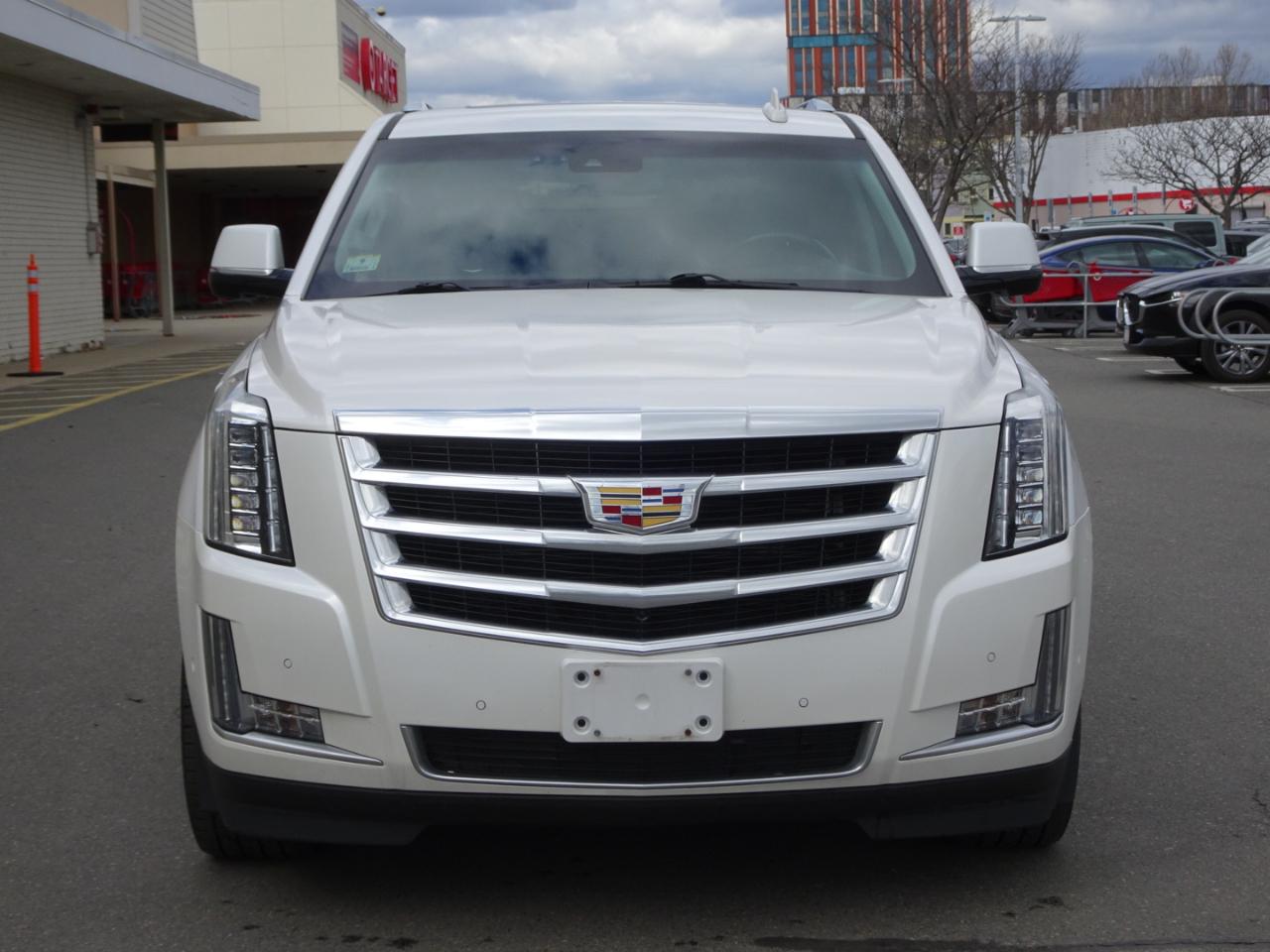 Cadillac Escalade 4WD 4dr Luxury 2017