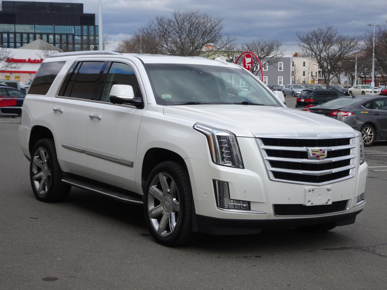 Cadillac Escalade 4WD 4dr Luxury 2017