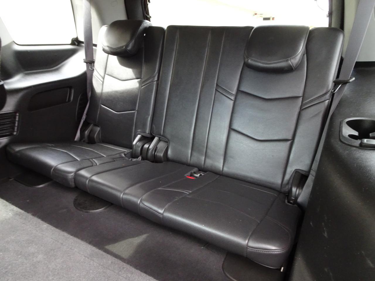 Cadillac Escalade 4WD 4dr Luxury 2017