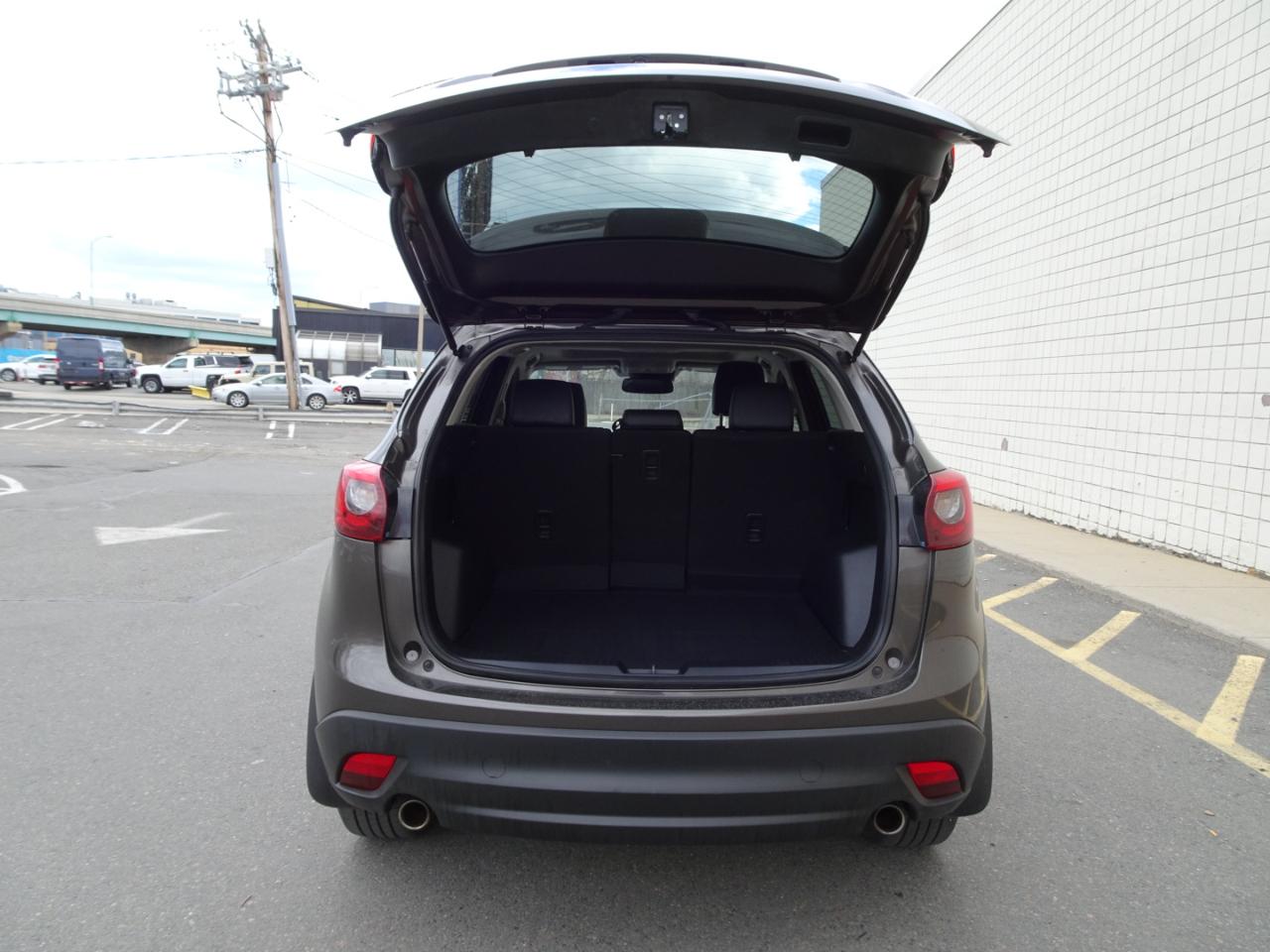 Cadillac Escalade 4WD 4dr Luxury 2017