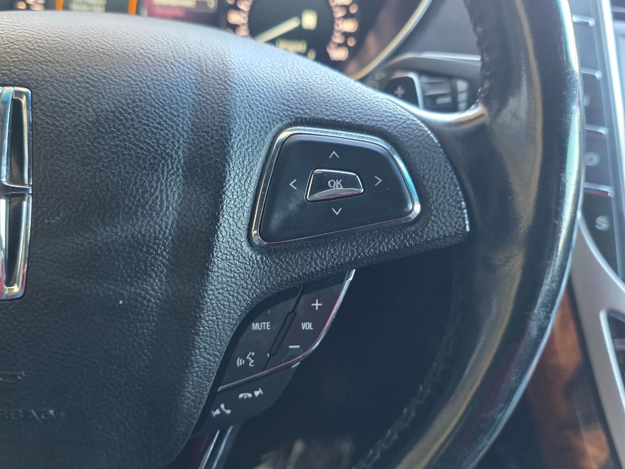 Lincoln MKX AWD 4dr Reserve 2016