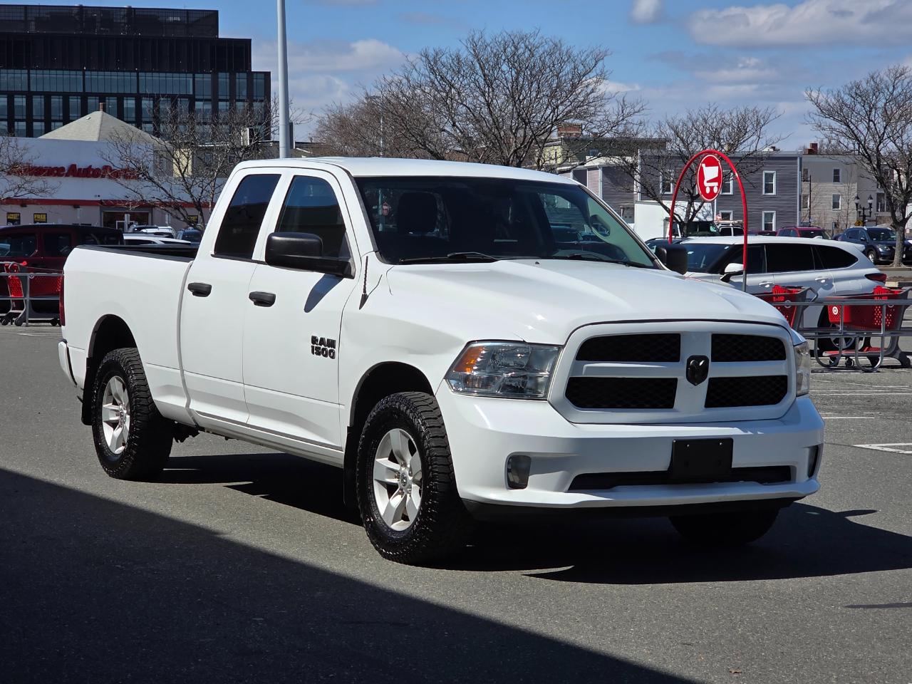 RAM 1500 Express 4x4 Quad Cab 6'4" Box 2017