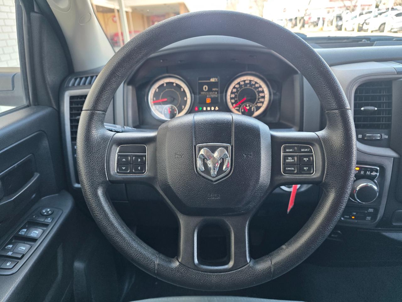 RAM 1500 Express 4x4 Quad Cab 6'4" Box 2017