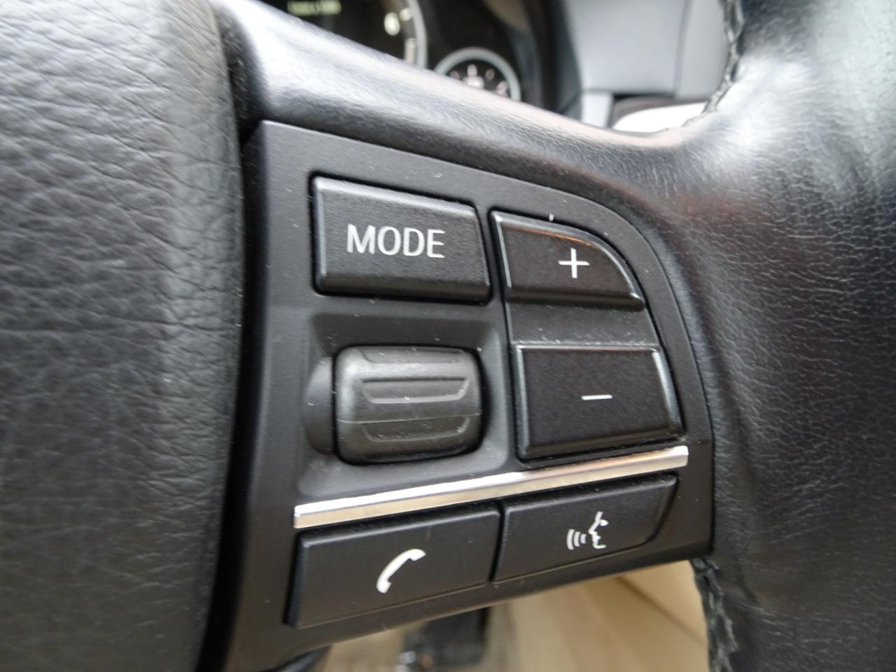 BMW 5 Series 4dr Sdn 528i xDrive AWD 2015