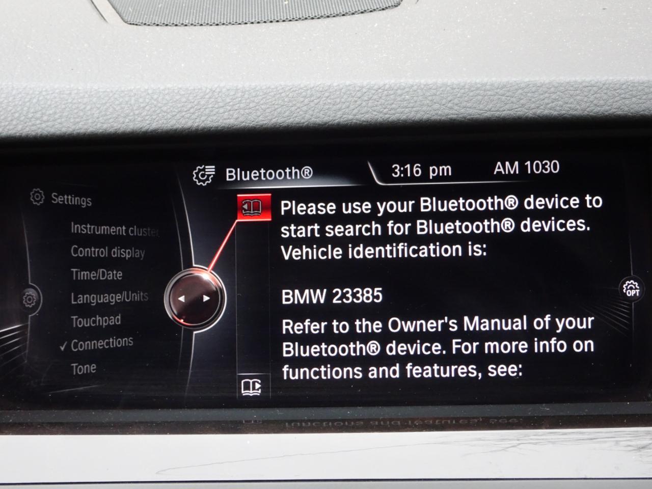 BMW 5 Series 4dr Sdn 528i xDrive AWD 2015