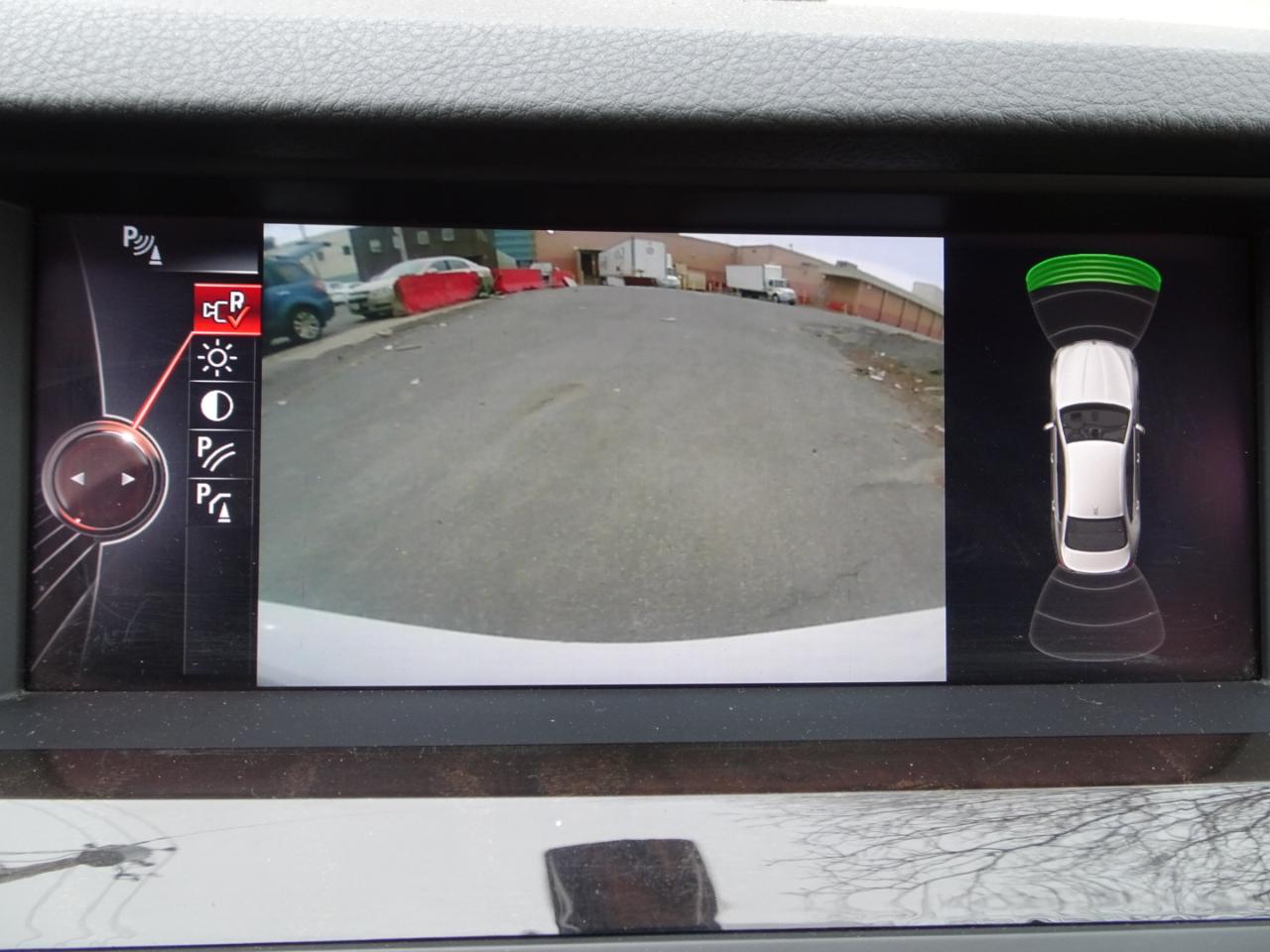 BMW 5 Series 4dr Sdn 528i xDrive AWD 2015