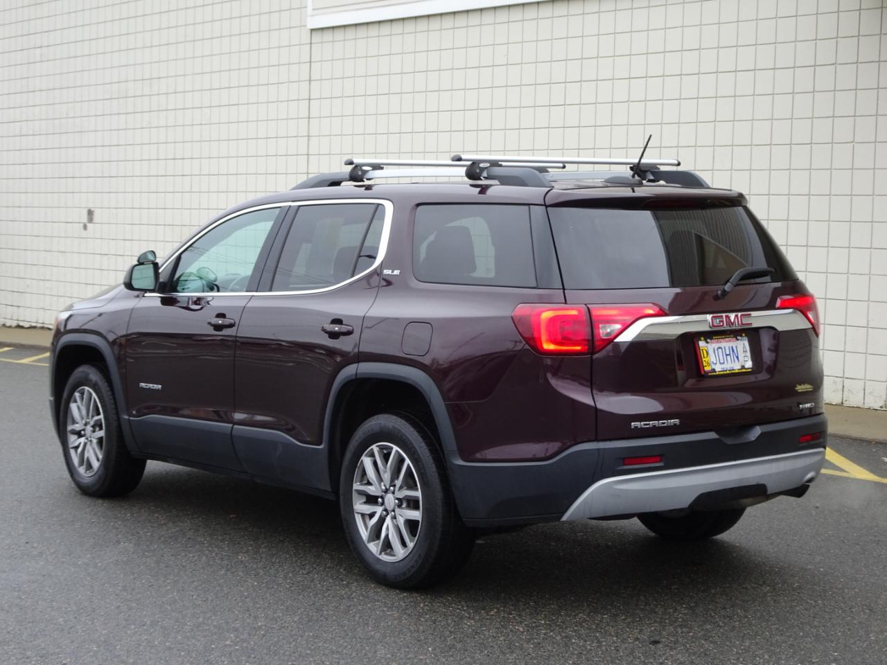 GMC Acadia AWD 4dr SLE w/SLE-2 2017