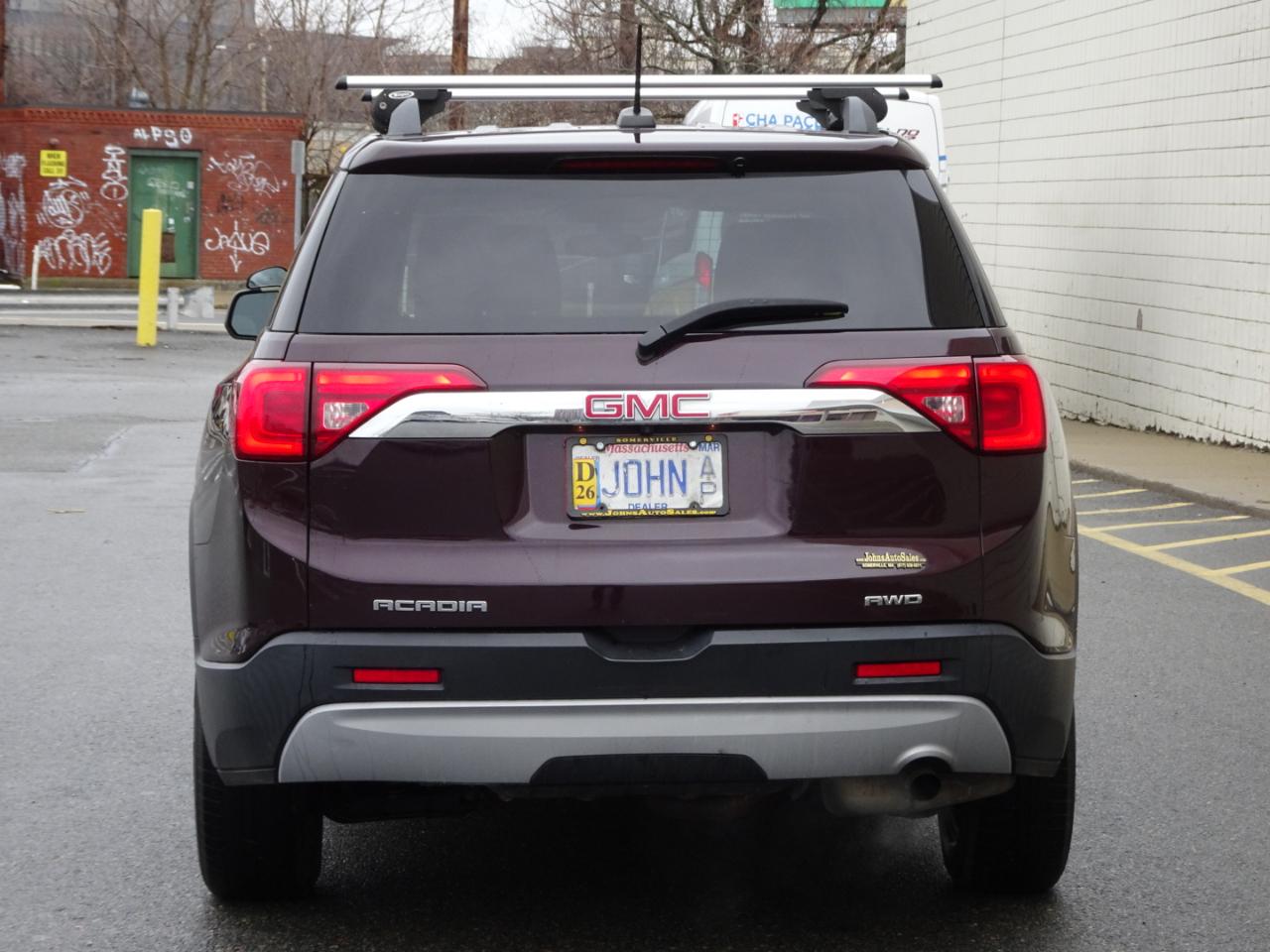 GMC Acadia AWD 4dr SLE w/SLE-2 2017