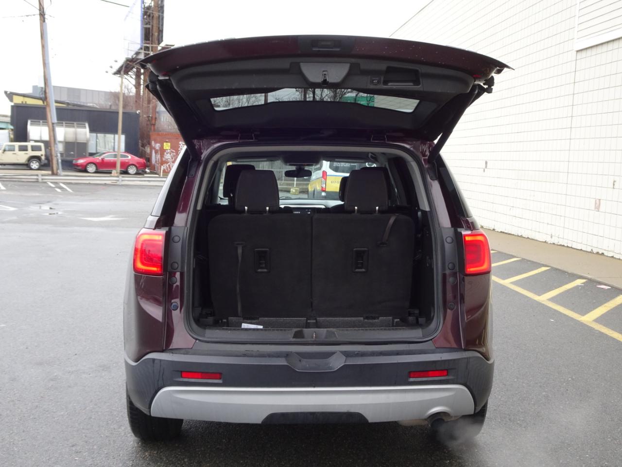 GMC Acadia AWD 4dr SLE w/SLE-2 2017